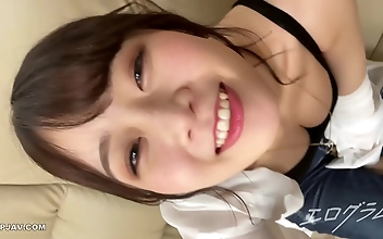 中文 Hot New Porn Star Delivers Her First Intense