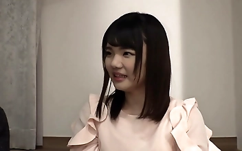 挺进 Cum-Covered Azumi Vibrates Her Busty Body Seductively