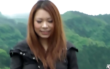 小说 Sensual Japanese Goddess Provides Passionate Blowjob Before Getting